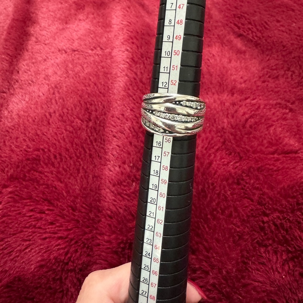 Silpada Silver and Black Ring with Crystals 7